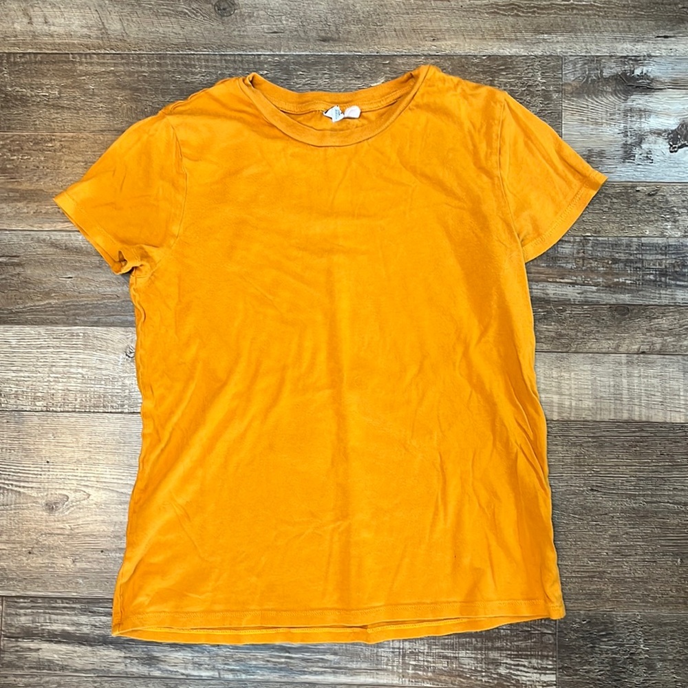 H&M Divided Women’s T-Shirt Size Small